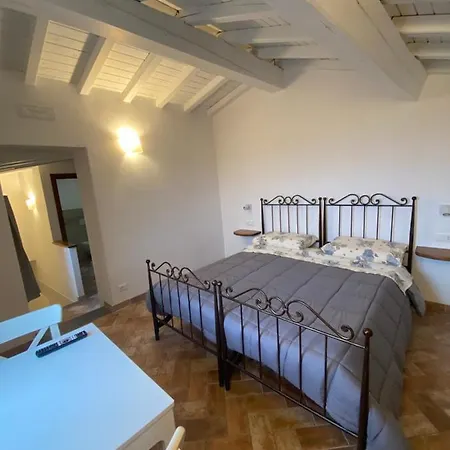 Marina Nocleg ze śniadaniem 3*